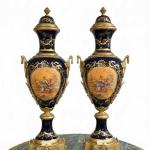 MACE Heritage – Hand-Painted Baroque Porcelain Vase Pair with Brass Details (120 cm)