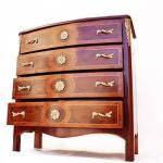 Barocke Kommode - Sideboard - Vier Schubladen - Messing - Farbe braun - MACE