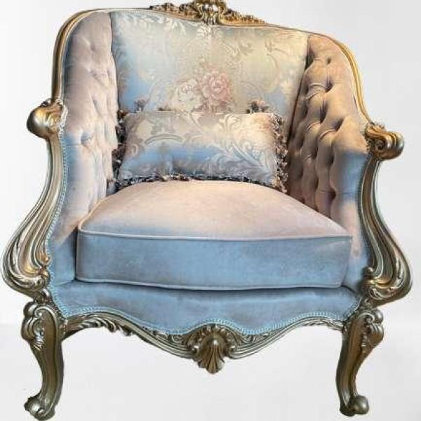 MACE Heritage - luxuriöses barockes Salonset - babyblaue und beige Farbe - Samtstoff - goldener champagnerfarbener Holzrahmen - zwei 3-Sitzer Sofas + 2 Armlehnen + ovaler Couchtisch