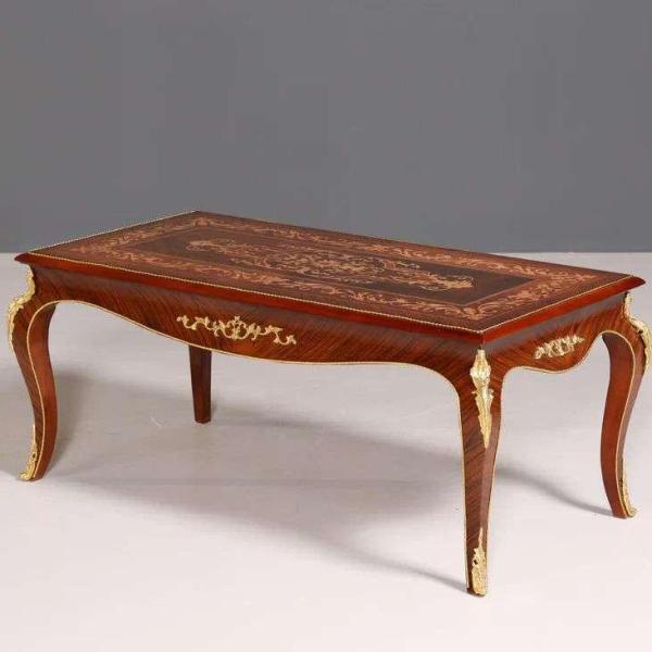 MACE - Exquisite Louis XV-style coffee table - Elegant curves - high quality materials for your living room