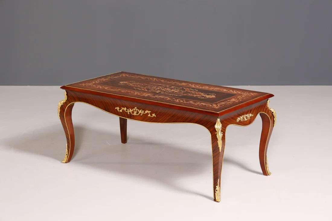 MACE - Exquisite Louis XV-style coffee table - Elegant curves - high quality materials for your living room