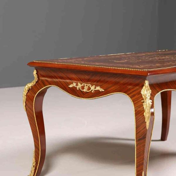 MACE - Exquisite Louis XV-style coffee table - Elegant curves - high quality materials for your living room