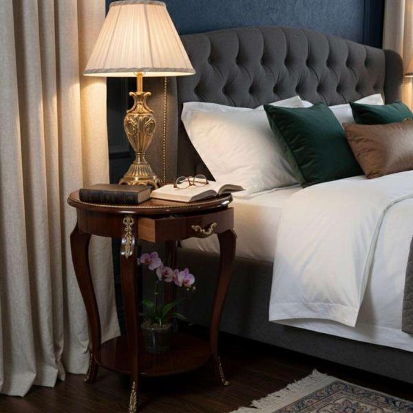 MACE Heritage – Round Baroque Side Table in Warm Brown Wood with Drawer and Brass Ornaments