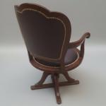 MACE Heritage – Executive Drehstuhl aus Leder in Dunkelbraun, Louis-inspiriert, hochglänzender Massivholzrahmen