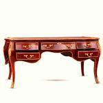 MACE Heritage - Schreibtisch Louis XV. Stil, mit eingefasster Lederschreibunterlage und hochwertigen Kupferverzierung