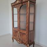 MACE Heritage - Bürovitrine - Messing - Farbe Braun - Zwei Glastüren - Zwei Schubladen - Aktenschrank - Büromöbel