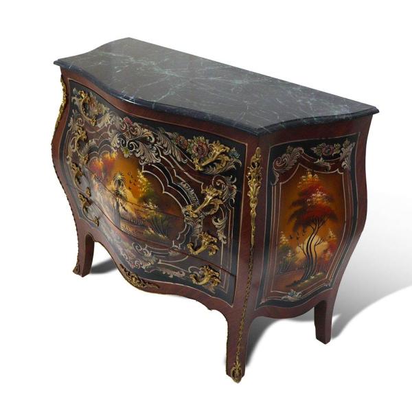 MACE Heritage – Barocke Louis-XV-Kommode mit handgemalter Ölmalerei, Messingbeschlägen und Natur-Marmorplatte