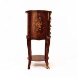 MACE Heritage - Table d’appoint Louis XV / baroque – laiton, marqueterie, blanc, rouge, brun – Si-14