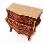 MACE Heritage - Commode baroque – marbre, marqueterie, rouge, beige, cuivré