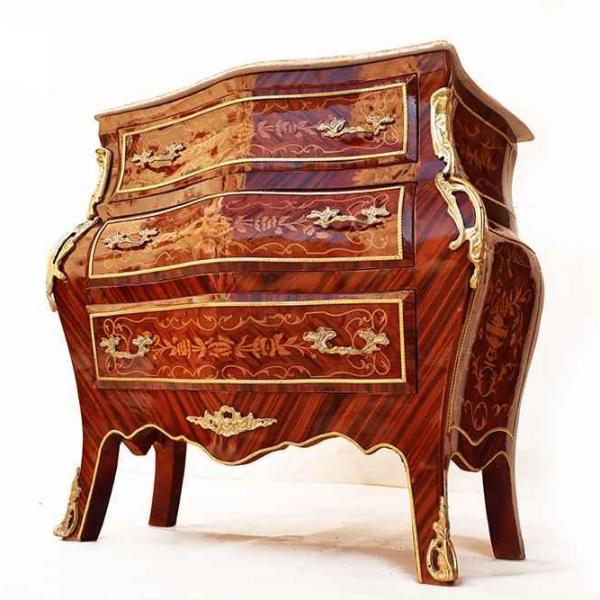 MACE Heritage - Commode baroque – marbre, marqueterie, rouge, beige, cuivré