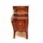 MACE Heritage - Commode baroque – marbre, marqueterie, rouge, beige, cuivré