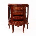 MACE - Barocke Anrichte/Kommode im Louis xv Stil - Braun/Messing - Vier Schubladen - Beige Marmor - Zwei Glastüren