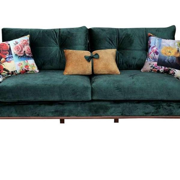 MACE Heritage - Modernes Samtsofa, Dreisitzer, Dunkelgrün, inkl. Kissen