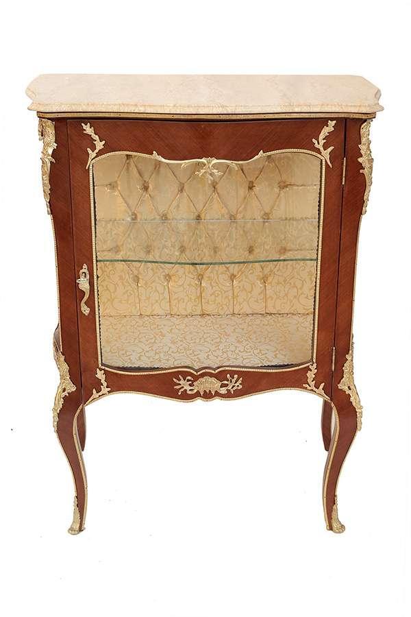 MACE Heritage - Buffet Louis XV / Rococo – marbre, verre, capitonné, beige, cuivré