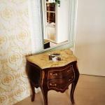 MACE Heritage – Baroque Style Side Table & Small Commode in Solid Beechwood with Marble Top and Copper Accents