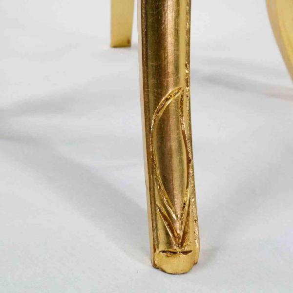 MACE Heritage - Table d’appoint Louis XVI / baroque – marbre, feuille d’or, rouge, beige, doré
