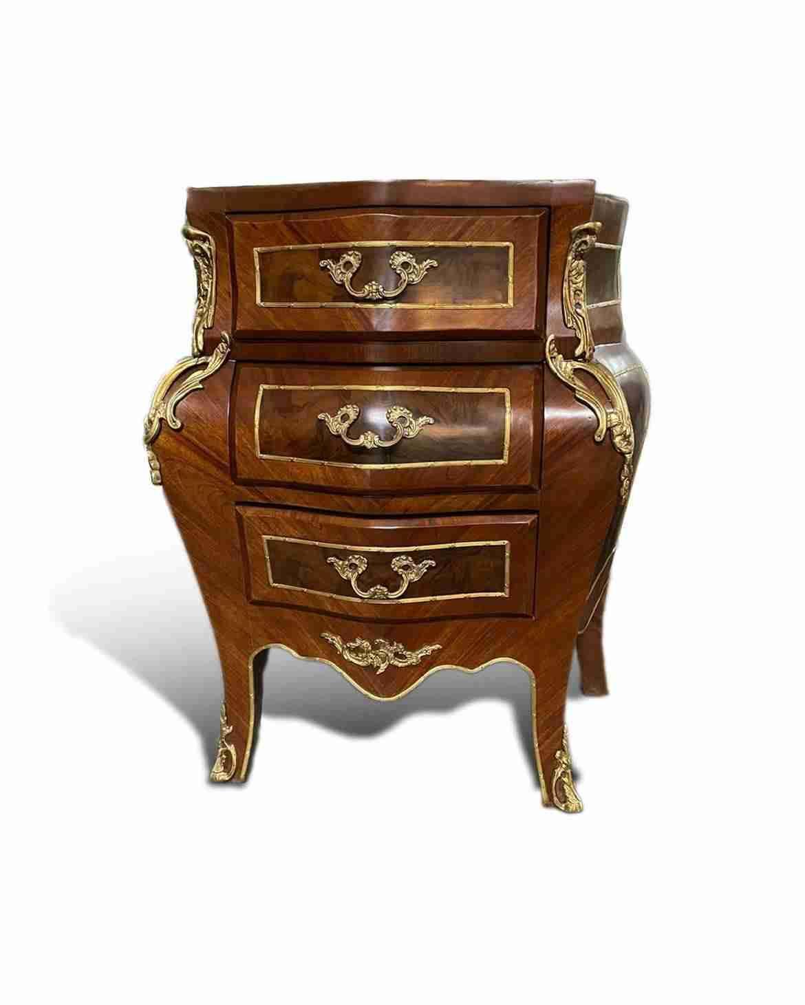 MACE Heritage - Commode baroque – marbre, laiton, noir, rouge, brun