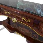 MACE Heritage - Barock TV-Tisch - Farbe Braun - Messing - Drei Schubladen - Eine Holzablage - Marmorplatte - Intarsien - Barockmöbel - 122cm Breite