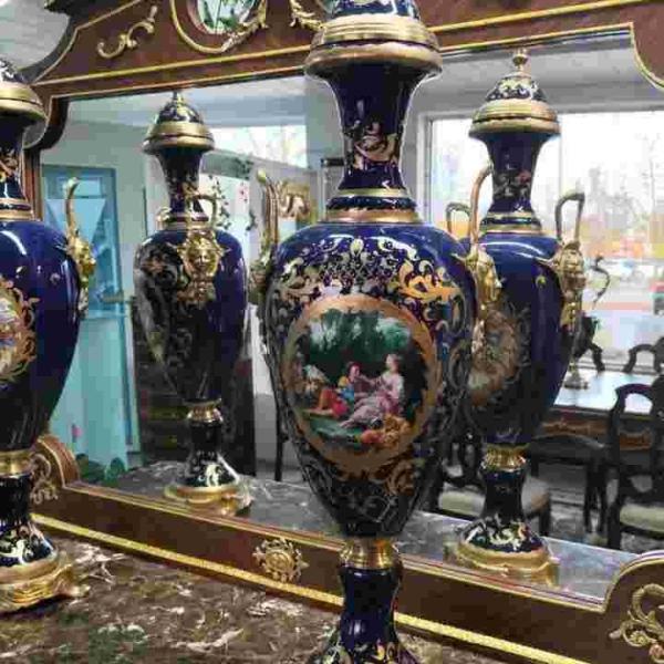 MACE Heritage - barocke Romeo und Julia Porzellan Vase Set -Messinggriff - Zwei Vasen - 80cm