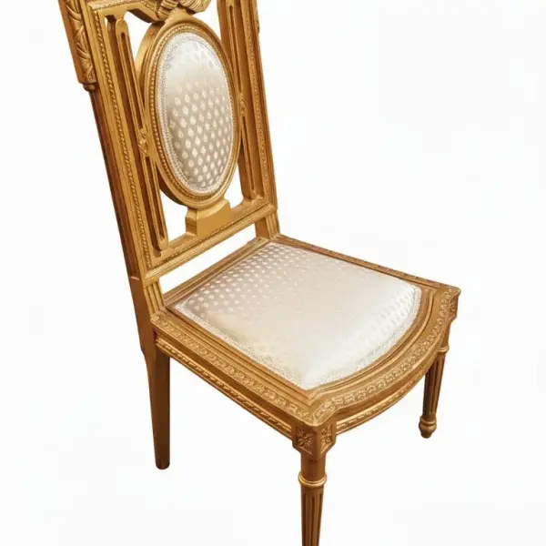 MACE Heritage – Imperial Chair – Handgeschnitzter Stuhl im Louis-XVI-Stil mit goldener Fassung & elfenbeinfarbener Polsterung