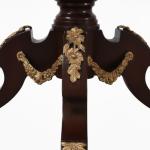 MACE Heritage - Fauteuil Louis XVI / baroque – marbre, laiton, sculpté, rouge, brun