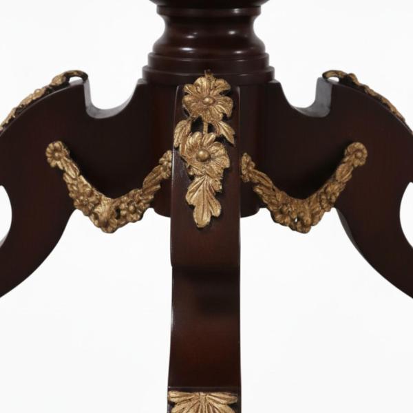 MACE Heritage - Fauteuil Louis XVI / baroque – marbre, laiton, sculpté, rouge, brun