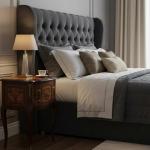MACE Heritage – Barocke Intarsien-Kommode Louis XV in Dunkelbraun mit Messing