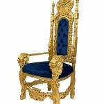 MACE Heritage – Barocker Thronsessel aus Massivholz mit Löwenarmlehnen, Samtpolsterung in Tiefblau