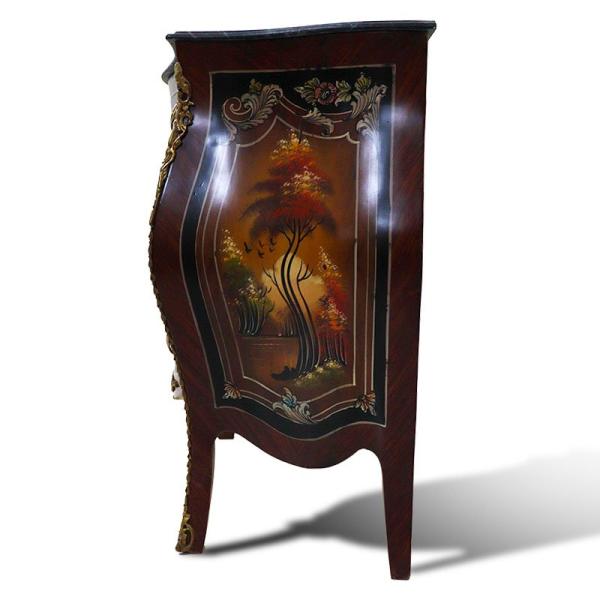 MACE Heritage – Barocke Louis-XV-Kommode mit handgemalter Ölmalerei, Messingbeschlägen und Natur-Marmorplatte