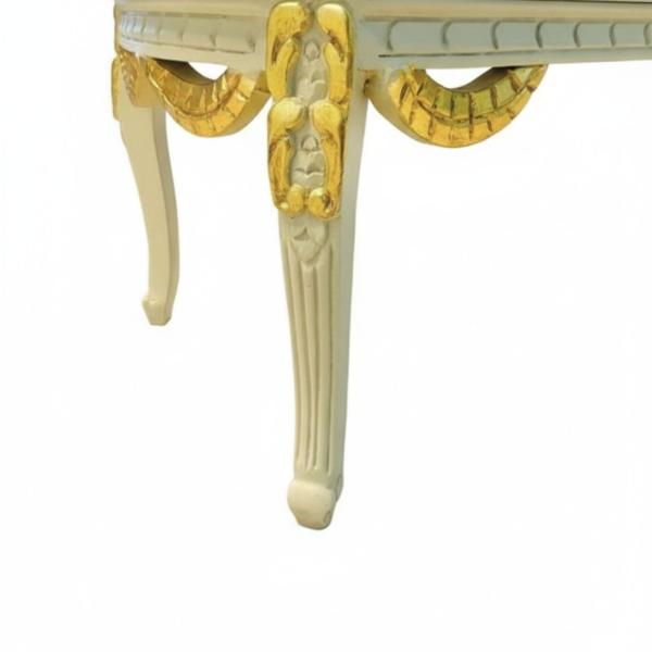 MACE-Barock-Sitzbank – Gestell in Goldbeige – Stoff in Gold-Champagner – kleines Damen-Sitzsofa – Kommodensofa – Barockmöbel