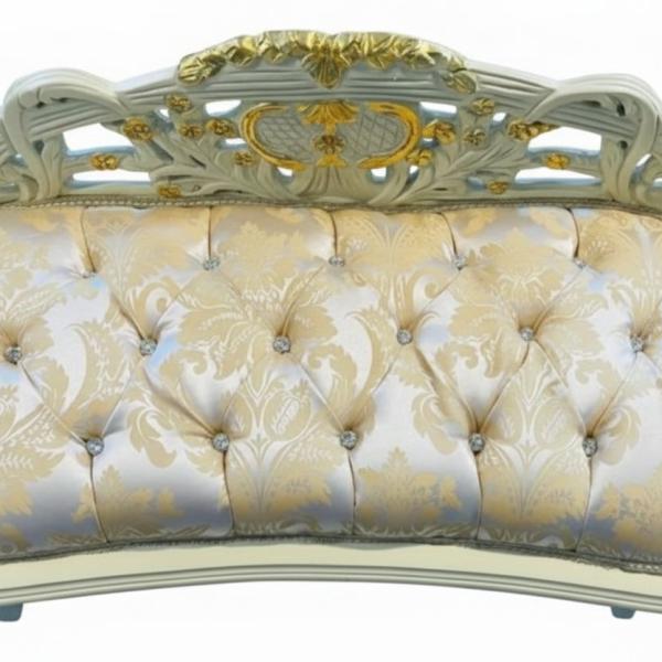 MACE-Barock-Sitzbank – Gestell in Goldbeige – Stoff in Gold-Champagner – kleines Damen-Sitzsofa – Kommodensofa – Barockmöbel