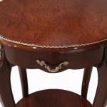 MACE Heritage – Runder barocker Beistelltisch aus Holz in warmem Braun mit Schublade und Messingornamenten