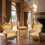 MACE Heritage - Luxurious Baroque Side Table – Gold Finish & Real Marble – Handcrafted