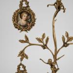 MACE Heritage – Baroque Family Tree Photo Holder in Antique Gold, Luxury Display Stand