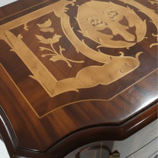 MACE Heritage – Barocke Intarsien-Kommode Louis XV in Dunkelbraun mit Messing