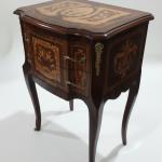 MACE Heritage – Barocke Intarsien-Kommode Louis XV in Dunkelbraun mit Messing