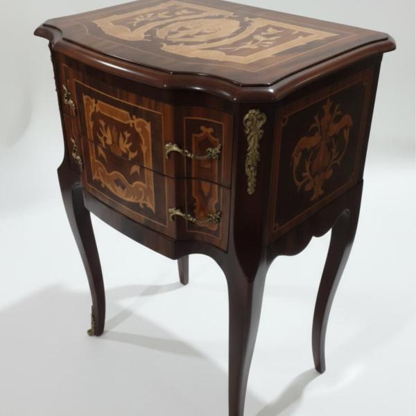 MACE Heritage – Barocke Intarsien-Kommode Louis XV in Dunkelbraun mit Messing