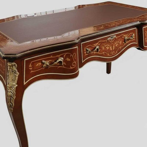 Luxuriöser Schreibtisch im Barockstil - Braun - Messing - Drei Schubladen - Arbeitsplatte aus Kunstleder - Intarsien - Büromöbel - MACE