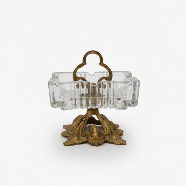 MACE Heritage – Barocker Aschenbecher aus Glas und Messing, handgefertigt, quadratische Form